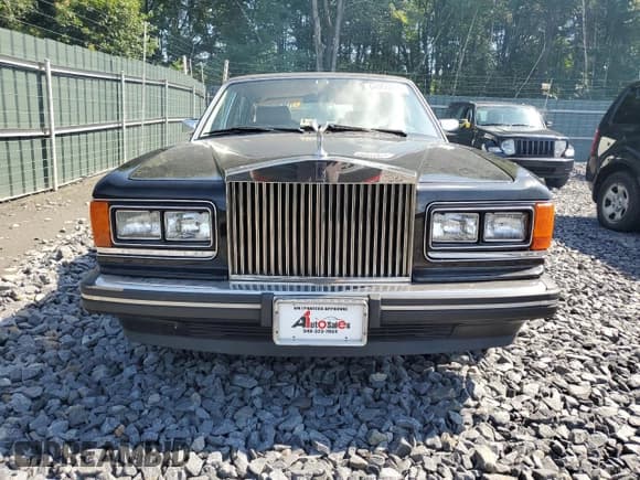 ✅ 1991 Rolls-Royce Silver Spur • VIN: SCAZN02DXMCX34746 • Lot: 64055915. Listed on Copart with 39,751 mi. Free auction sales archive from the USA and detailed vehicle history report at DreamBid. Image 5.