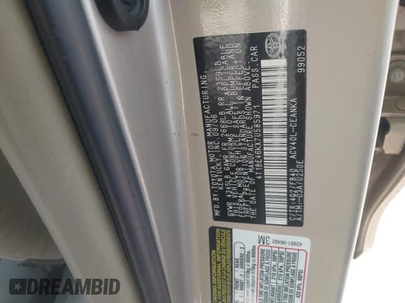 ✅ 2007 Toyota Camry CE • VIN: 4T1BE46KX7U585971 • Lot: 43557750. Wystawiony na IAAI z przebiegiem 141 153 mil. Bezpłatny archiwum sprzedaży aukcyjnych z USA i szczegółowy raport historii pojazdu na DreamBid. Zdjęcie 9.