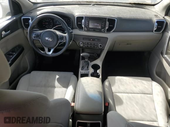 ✅ 2017 Kia Sportage LX • VIN: KNDPM3AC5H7242105 • Lot: 82474325. Listed on Copart with 307,670 mi. Free auction sales archive from the USA and detailed vehicle history report at DreamBid. Image 8.