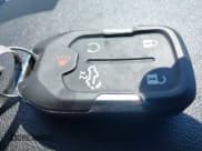 ✅ 2019 Chevrolet Silverado 1500 LT Trail Boss • VIN: 1GCPYFED0KZ349292 • Lot: 42694395. Wystawiony na IAAI z przebiegiem 118 377 mil. Bezpłatny archiwum sprzedaży aukcyjnych z USA i szczegółowy raport historii pojazdu na DreamBid. Zdjęcie 11.