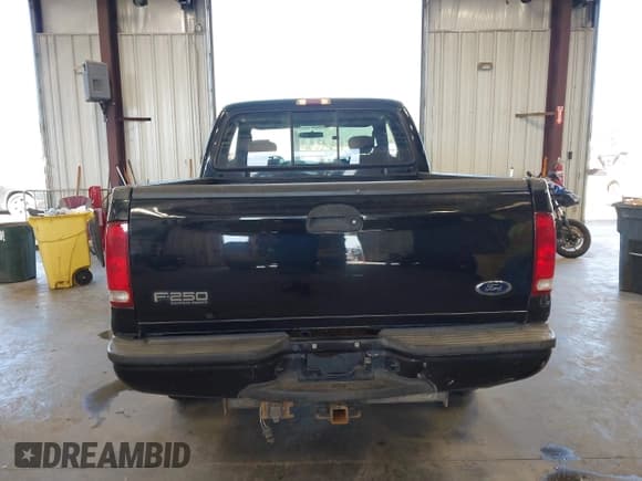 ✅ 2004 Ford F-250 XL • VIN: 1FTNX21L34EA33587 • Lot: 42839511. Listed on IAAI with Not provided. Free auction sales archive from the USA and detailed vehicle history report at DreamBid. Image 16.