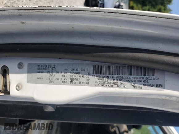 ✅ 2017 Ram 1500 Tradesman • VIN: 3C6JR6DTXHG548135 • Lot: 66296625. Wystawiony na Copart z przebiegiem 186 224 mil. Bezpłatny archiwum sprzedaży aukcyjnych z USA i szczegółowy raport historii pojazdu na DreamBid. Zdjęcie 12.