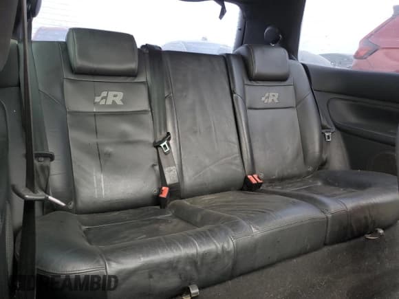 ✅ 2004 Volkswagen R32 • VIN: WVWKG61J64D133486 • Lot: 55643905. Listed on Copart with 151,858 mi. Free auction sales archive from the USA and detailed vehicle history report at DreamBid. Image 10.