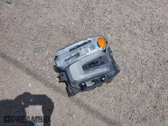 ✅ 2023 Chevrolet Silverado 1500 RST • VIN: 2GCUDEED9P1130064 • Лот: 42886284. Опубликован ранее на IAAI с пробегом 26 700 миль. Бесплатный доступ к архиву аукционных продаж из США и подробный отчёт об истории автомобиля на DreamBid. Изображение 11.