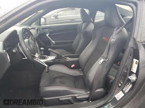 ✅ 2018 Subaru BRZ Limited • VIN: JF1ZCAC11J9600778 • Lot: 55395275. Listed on Copart with 81,117 mi. Free auction sales archive from the USA and detailed vehicle history report at DreamBid. Image 7.