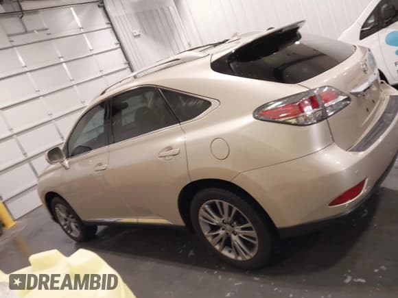✅ 2013 Lexus RX 350 • VIN: JTJZK1BA8D2417581 • Lot: 41392931. Wystawiony na IAAI z przebiegiem 85 875 mil. Bezpłatny archiwum sprzedaży aukcyjnych z USA i szczegółowy raport historii pojazdu na DreamBid. Zdjęcie 14.