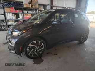 ✅ 2015 BMW i3 • VIN: WBY1Z4C57FV279157 • Лот: 70302465. Опубликован ранее на Copart с пробегом 121 706 миль. Бесплатный доступ к архиву аукционных продаж из США и подробный отчёт об истории автомобиля на DreamBid. Изображение 1.