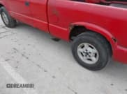 ✅ 2002 Chevrolet S-10 LS • VIN: 1GCDT19W928196725 • Лот: 41460012. Опубликован ранее на IAAI с пробегом 191 621 миль. Бесплатный доступ к архиву аукционных продаж из США и подробный отчёт об истории автомобиля на DreamBid. Изображение 12.