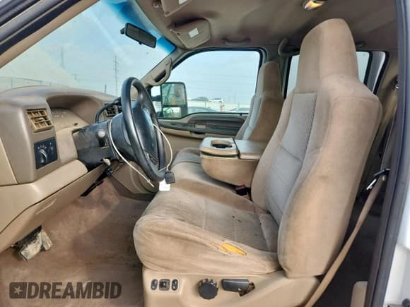 ✅ 2002 Ford F-250 XL • VIN: 1FTNW20F82EA21737 • Лот: 93669585. Опубликован ранее на Copart с пробегом 241 098 миль. Бесплатный доступ к архиву аукционных продаж из США и подробный отчёт об истории автомобиля на DreamBid. Изображение 7.