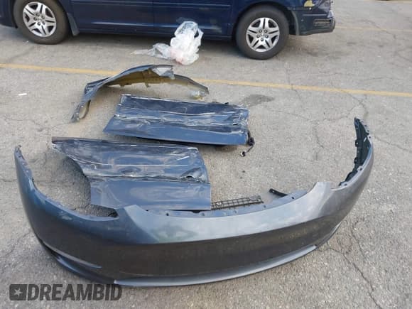 ✅ 2021 Tesla Model Y Long Range • VIN: 5YJYGAEE8MF192669 • Lot: 43698628. Listed on IAAI with 136,952 mi. Free auction sales archive from the USA and detailed vehicle history report at DreamBid. Image 12.