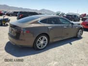 ✅ 2014 Tesla Model S 60 • VIN: 5YJSA1H14EFP31970 • Lot: 56218515. Wystawiony na Copart z przebiegiem 68 981 mil. Bezpłatny archiwum sprzedaży aukcyjnych z USA i szczegółowy raport historii pojazdu na DreamBid. Zdjęcie 3.