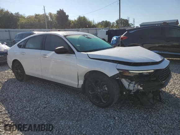 ✅ 2025 Honda Accord SE • VIN: 1HGCY1F40SA039692 • Lot: 86325645. Listed on Copart with 10,658 mi. Free auction sales archive from the USA and detailed vehicle history report at DreamBid. Image 4.