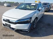 ✅ 2018 Honda Clarity Touring • VIN: JHMZC5F35JC012429 • Lot: 43386636. Wystawiony na IAAI z przebiegiem 77 998 mil. Bezpłatny archiwum sprzedaży aukcyjnych z USA i szczegółowy raport historii pojazdu na DreamBid. Zdjęcie 6.