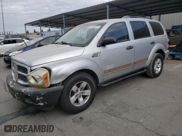✅ 2004 Dodge Durango SLT • VIN: 1D4HB48NX4F217937 • Лот: 82135575. Опубликован ранее на Copart с пробегом 194 723 миль. Бесплатный доступ к архиву аукционных продаж из США и подробный отчёт об истории автомобиля на DreamBid. Изображение 1.