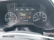 ✅ 2022 Ford F-150 XL • VIN: 1FTMF1CB1NKE51677 • Lot: 42178807. Wystawiony na IAAI z przebiegiem 8 260 mil. Bezpłatny archiwum sprzedaży aukcyjnych z USA i szczegółowy raport historii pojazdu na DreamBid. Zdjęcie 7.