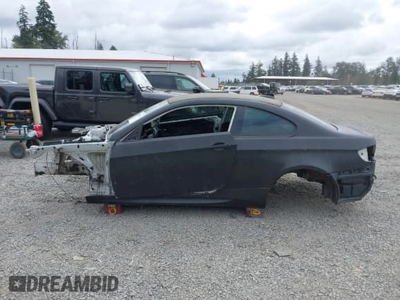 ✅ 2009 BMW M3 • VIN: WBSWD93589P361970 • Lot: 42565262. Listed on IAAI with Not provided. Free auction sales archive from the USA and detailed vehicle history report at DreamBid. Image 13.