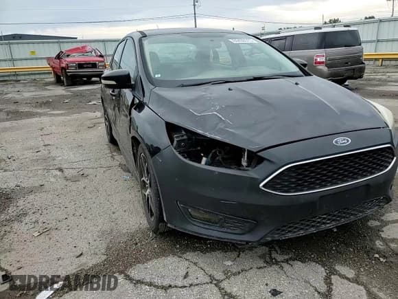 ✅ 2015 Ford Focus SE • VIN: 1FADP3FE2FL287033 • Lot: 66400515. Wystawiony na Copart z przebiegiem 195 087 mil. Bezpłatny archiwum sprzedaży aukcyjnych z USA i szczegółowy raport historii pojazdu na DreamBid. Zdjęcie 13.