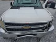✅ 2011 Chevrolet Silverado 2500HD Work Truck • VIN: 1GB0CVCG3BF159189 • Lot: 64138344. Wystawiony na Copart z przebiegiem 302 778 mil. Bezpłatny archiwum sprzedaży aukcyjnych z USA i szczegółowy raport historii pojazdu na DreamBid. Zdjęcie 12.