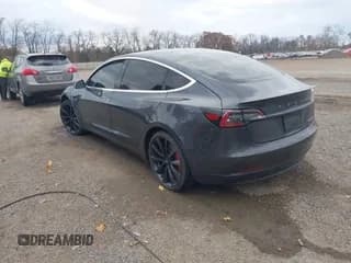 ✅ 2020 Tesla Model 3 Performance • VIN: 5YJ3E1EC2LF784212 • Lot: 43627605. Wystawiony na IAAI z przebiegiem 148 374 mil. Bezpłatny archiwum sprzedaży aukcyjnych z USA i szczegółowy raport historii pojazdu na DreamBid. Zdjęcie 3.