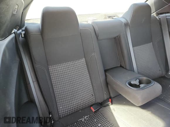 ✅ 2019 Dodge Challenger SXT • VIN: 2C3CDZAG2KH503923 • Lot: 86681455. Wystawiony na Copart z przebiegiem 50 054 mil. Bezpłatny archiwum sprzedaży aukcyjnych z USA i szczegółowy raport historii pojazdu na DreamBid. Zdjęcie 10.