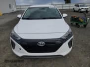 ✅ 2018 Hyundai Ioniq Blue • VIN: KMHC65LC9JU091354 • Lot: 49430715. Wystawiony na Copart z przebiegiem 91 555 mil. Bezpłatny archiwum sprzedaży aukcyjnych z USA i szczegółowy raport historii pojazdu na DreamBid. Zdjęcie 5.