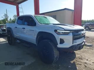 ✅ 2025 Chevrolet Colorado 4WD ZR2 • VIN: 1GCPTFEK6S1116979 • Лот: 42477737. Опубликован ранее на IAAI с пробегом 7 667 миль. Бесплатный доступ к архиву аукционных продаж из США и подробный отчёт об истории автомобиля на DreamBid. Изображение 1.