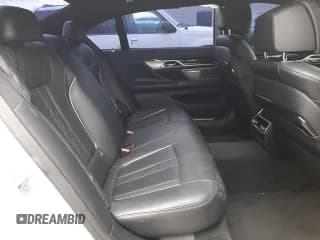 ✅ 2020 BMW 7 Series 740i • VIN: WBA7T2C01LGF96616 • Лот: 66216682. Опубликован ранее на Copart с пробегом 47 310 миль. Бесплатный доступ к архиву аукционных продаж из США и подробный отчёт об истории автомобиля на DreamBid. Изображение 6.