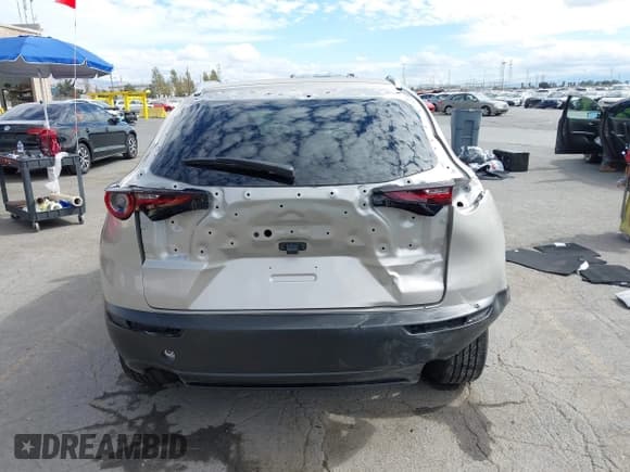 ✅ 2024 Mazda CX-30 S Select Sport • VIN: 3MVDMBBM9RM663240 • Лот: 43351930. Опубликован ранее на IAAI с пробегом 9 570 миль. Бесплатный доступ к архиву аукционных продаж из США и подробный отчёт об истории автомобиля на DreamBid. Изображение 6.