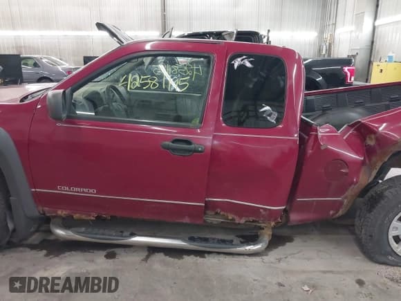 ✅ 2004 Chevrolet Colorado Z85 • VIN: 1GCDT198448144570 • Лот: 42581195. Опубликован ранее на IAAI с пробегом 278 672 миль. Бесплатный доступ к архиву аукционных продаж из США и подробный отчёт об истории автомобиля на DreamBid. Изображение 15.