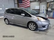 ✅ 2009 Honda Fit Sport • VIN: JHMGE88499S017496 • Лот: 89548175. Опубликован ранее на Copart с пробегом 192 990 миль. Бесплатный доступ к архиву аукционных продаж из США и подробный отчёт об истории автомобиля на DreamBid. Изображение 4.
