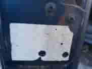 2001 Chevrolet Silverado 1500 LT z VIN 1GCEC19T11Z180375, wystawiony jako Copart lot #84170524 z przebiegiem 180 728 mil mil oraz Szkoda całkowita • Salvage title. Historia ofert i sprzedaży dostępna na DreamBid. Obrazek 12.