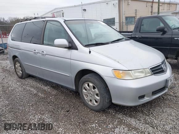 ✅ 2003 Honda Odyssey EX-L • VIN: 5FNRL18033B017812 • Лот: 43830115. Опубликован ранее на IAAI с пробегом 215 588 миль. Бесплатный доступ к архиву аукционных продаж из США и подробный отчёт об истории автомобиля на DreamBid. Изображение 1.