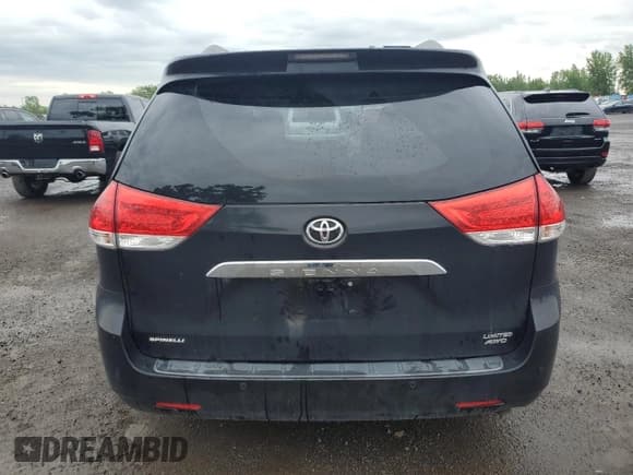 ✅ 2011 Toyota Sienna XLE • VIN: 5TDDK3DC3BS008921 • Лот: 65212365. Опубликован ранее на Copart с пробегом 309 674 миль. Бесплатный доступ к архиву аукционных продаж из США и подробный отчёт об истории автомобиля на DreamBid. Изображение 6.