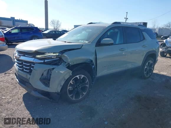 2025 Chevrolet Equinox FWD LT с VIN 3GNAXHEG2SL131819, выставлен на аукционе IAAI как лот 41700937 с пробегом 5 378 миль миль и . История ставок и продаж доступна на DreamBid. Изображение 2.