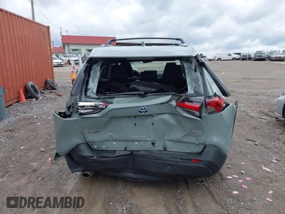 ✅ 2022 Toyota RAV4 Hybrid XLE • VIN: 4T3RWRFV4NU059049 • Lot: 43574599. Wystawiony na IAAI z przebiegiem 48 221 mil. Bezpłatny archiwum sprzedaży aukcyjnych z USA i szczegółowy raport historii pojazdu na DreamBid. Zdjęcie 17.