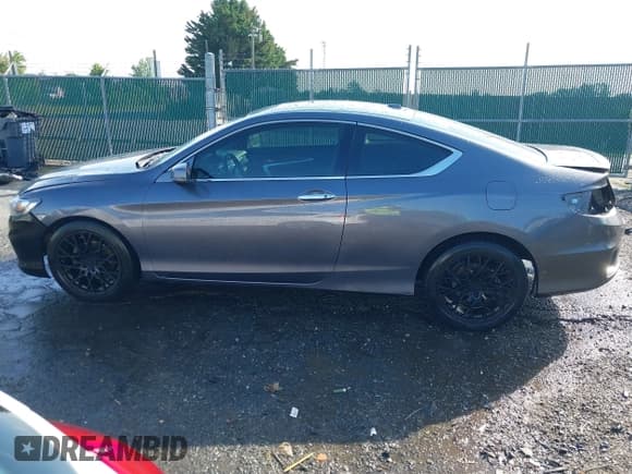 ✅ 2013 Honda Accord EX-L • VIN: 1HGCT1B89DA013425 • Лот: 42536135. Опубликован ранее на IAAI с пробегом 127 281 миль. Бесплатный доступ к архиву аукционных продаж из США и подробный отчёт об истории автомобиля на DreamBid. Изображение 15.