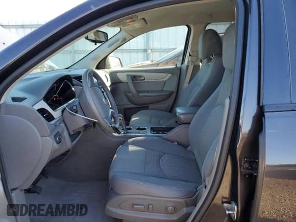 2015 Chevrolet Traverse LS with VIN 1GNKVFKD7FJ109210, listed as a Copart auction lot 90073995 with 182,239 mi miles and Clean title. Bid and sale history available at DreamBid. Image 7.
