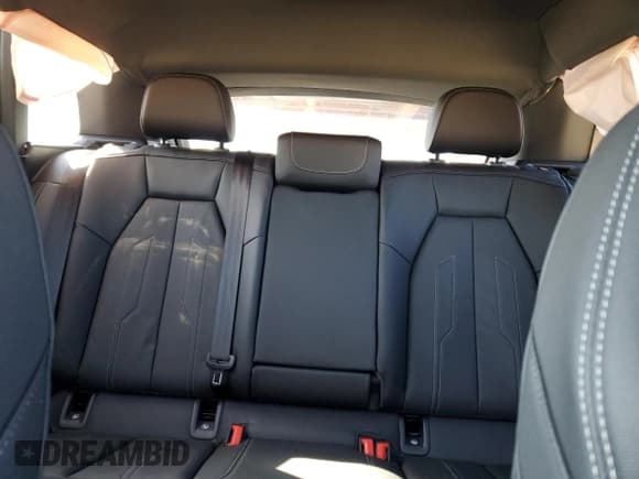 ✅ 2022 Audi Q4 e-tron Prestige • VIN: WA1M2BFZ6NP012546 • Lot: 47210154. Listed on Copart with 17,037 mi. Free auction sales archive from the USA and detailed vehicle history report at DreamBid. Image 10.