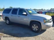 ✅ 2007 Chevrolet Suburban LTZ • VIN: 1GNFK16387J190556 • Lot: 43680994. Listed on IAAI with 264,904 mi. Free auction sales archive from the USA and detailed vehicle history report at DreamBid. Image 13.