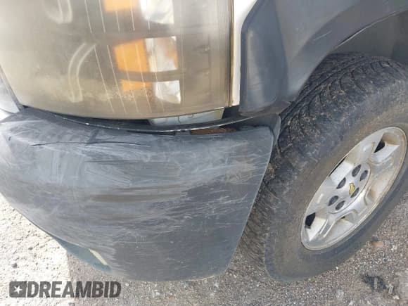 ✅ 2008 Chevrolet Silverado 1500 • VIN: 2GCFC13Y681118367 • Lot: 42632087. Wystawiony na IAAI z przebiegiem 99 623 mil. Bezpłatny archiwum sprzedaży aukcyjnych z USA i szczegółowy raport historii pojazdu na DreamBid. Zdjęcie 6.