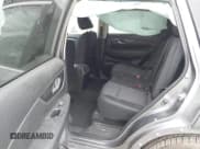 ✅ 2018 Nissan Rogue SV • VIN: KNMAT2MV4JP612370 • Lot: 43441570. Wystawiony na IAAI z przebiegiem 114 149 mil. Bezpłatny archiwum sprzedaży aukcyjnych z USA i szczegółowy raport historii pojazdu na DreamBid. Zdjęcie 8.