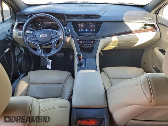 ✅ 2018 Cadillac XT5 Premium Luxury FWD • VIN: 1GYKNERS4JZ202245 • Lot: 86878085. Listed on Copart with 118,013 mi. Free auction sales archive from the USA and detailed vehicle history report at DreamBid. Image 8.
