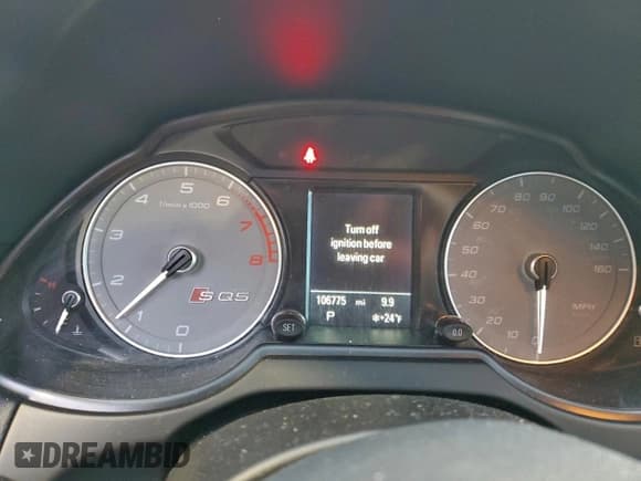 ✅ 2015 Audi SQ5 Premium Plus • VIN: WA1CGAFP5FA072683 • Lot: 95182225. Listed on Copart with 106,775 mi. Free auction sales archive from the USA and detailed vehicle history report at DreamBid. Image 9.