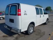 ✅ 2020 Chevrolet Express Cargo • VIN: 1GCWGAFG4L1136579 • Lot: 42368930. Wystawiony na IAAI z przebiegiem 148 792 mil. Bezpłatny archiwum sprzedaży aukcyjnych z USA i szczegółowy raport historii pojazdu na DreamBid. Zdjęcie 4.