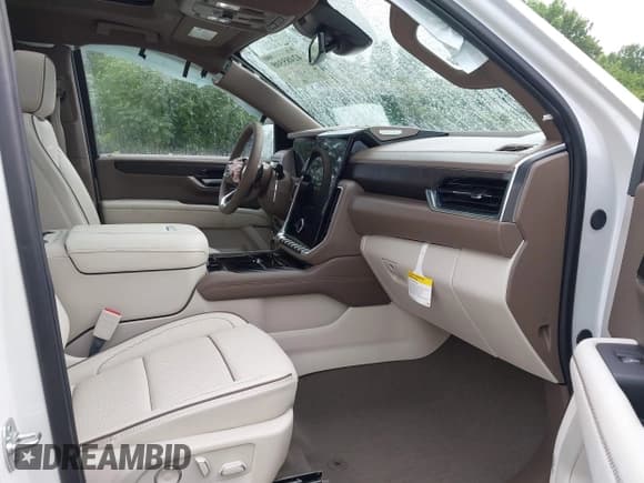 ✅ 2025 GMC Yukon Denali • VIN: 1GKS2DRL3SR287764 • Лот: 42485508. Опубликован ранее на IAAI с пробегом 273 миль. Бесплатный доступ к архиву аукционных продаж из США и подробный отчёт об истории автомобиля на DreamBid. Изображение 5.