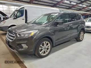 ✅ 2017 Ford Escape SE • VIN: 1FMCU0GD3HUE57203 • Лот: 93491045. Опубликован ранее на Copart с пробегом 116 999 миль. Бесплатный доступ к архиву аукционных продаж из США и подробный отчёт об истории автомобиля на DreamBid. Изображение 1.