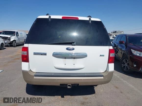 ✅ 2013 Ford Expedition Max XLT • VIN: 1FMJK1H51DEF38179 • Lot: 42077016. Listed on IAAI with 148,919 mi. Free auction sales archive from the USA and detailed vehicle history report at DreamBid. Image 16.