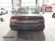✅ 2024 Hyundai Elantra Limited • VIN: KMHLP4DG8RU792942 • Lot: 43850872. Wystawiony na IAAI z przebiegiem 34 704 mil. Bezpłatny archiwum sprzedaży aukcyjnych z USA i szczegółowy raport historii pojazdu na DreamBid. Zdjęcie 17.