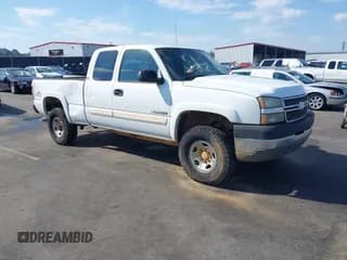 ✅ 2005 Chevrolet Silverado 2500HD LT • VIN: 1GCHK29U25E168022 • Лот: 41667033. Опубликован ранее на IAAI с пробегом 424 950 миль. Бесплатный доступ к архиву аукционных продаж из США и подробный отчёт об истории автомобиля на DreamBid. Изображение 1.