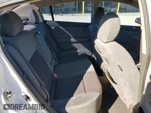 ✅ 2007 Nissan Sentra S • VIN: 3N1AB61E67L614143 • Лот: 91552965. Опубликован ранее на Copart с пробегом 172 143 миль. Бесплатный доступ к архиву аукционных продаж из США и подробный отчёт об истории автомобиля на DreamBid. Изображение 10.